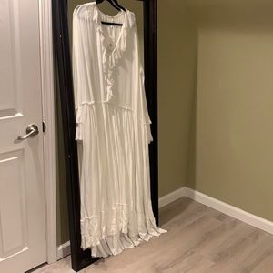 Oversized White Boho FREE PEOPLE dress!!